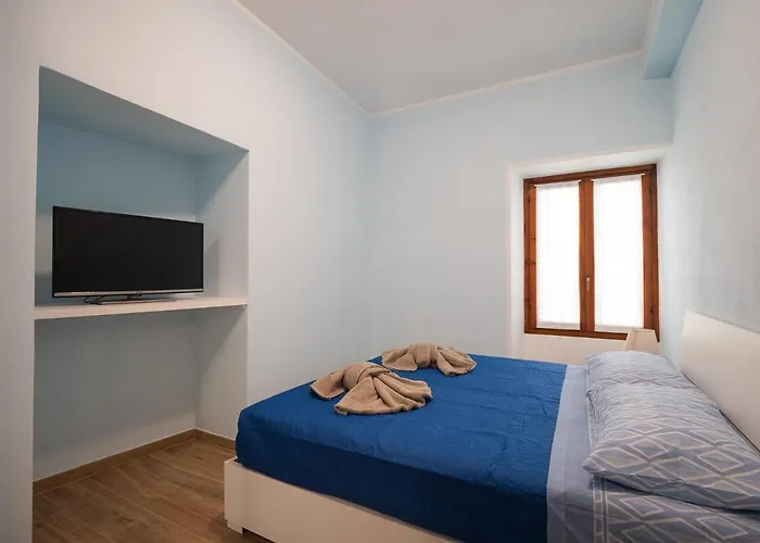 Camelia House *